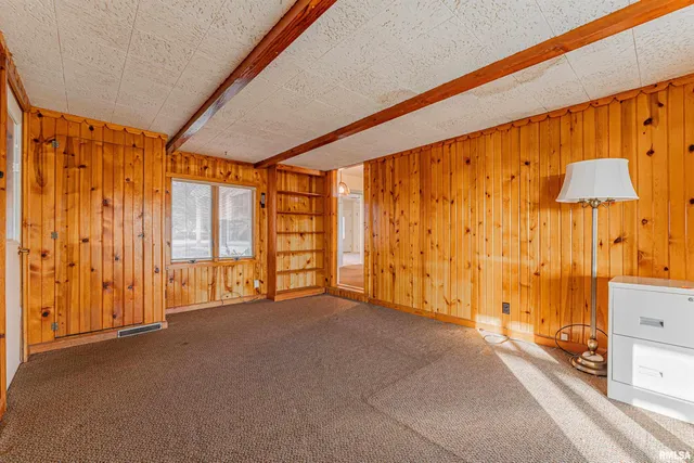 $135,000 | 304 Kennedy Road, Elkhart, IL 62634