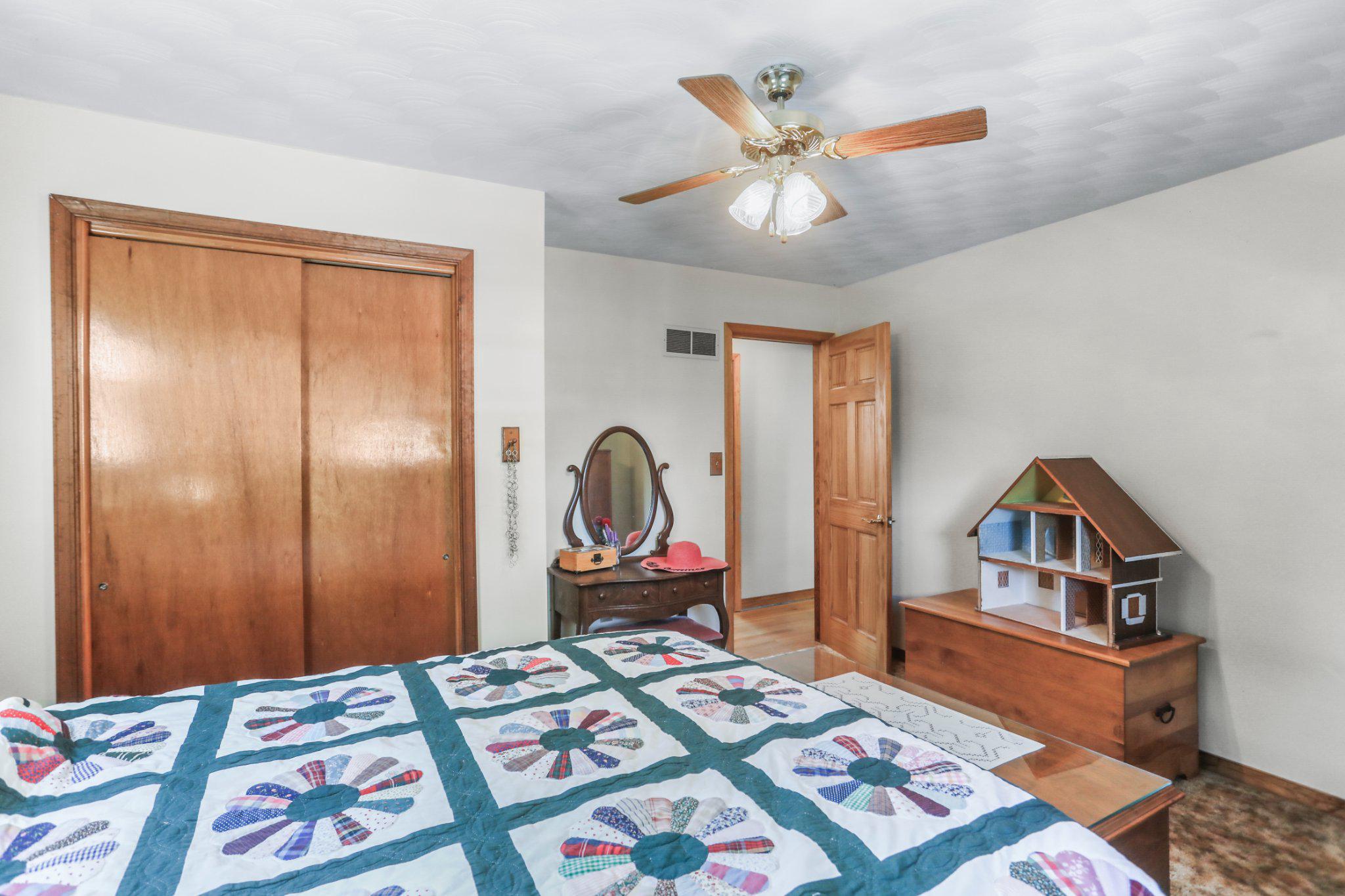 1734 Cemetery Road York, PA 17408 - Photo 23 of 52