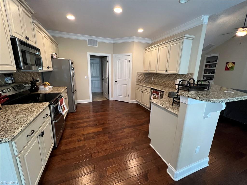 117 Mountain Ridge Court King, NC 27021 - Photo 32 of 50 Gallery Image 32