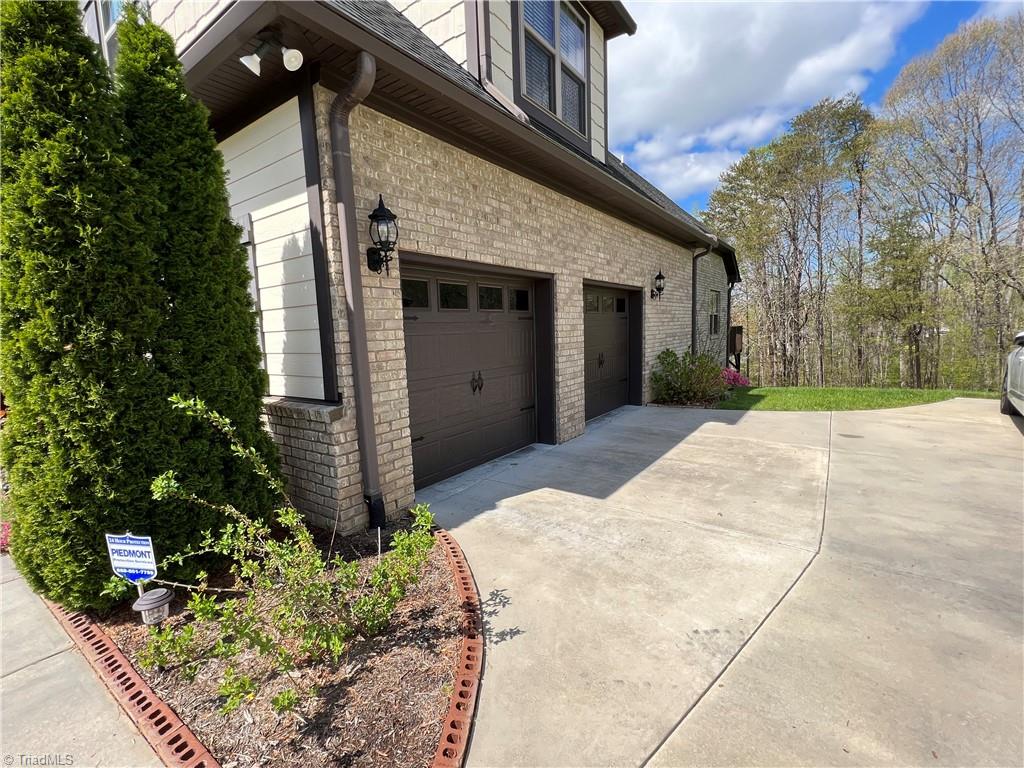 117 Mountain Ridge Court King, NC 27021 - Photo 5 of 50 Gallery Image 5