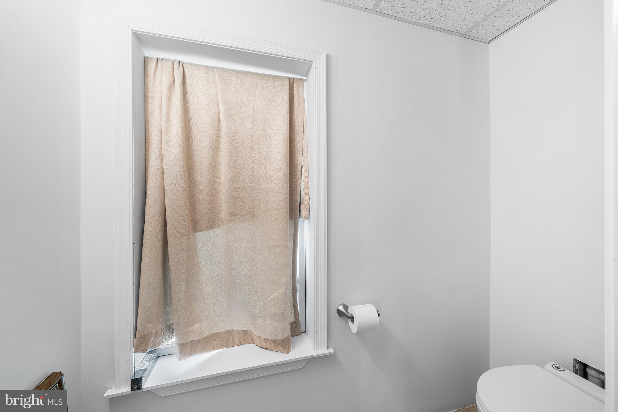 787 North Lewis Road Royersford, PA 19468 - Photo 23 of 53 a bathroom with a shower