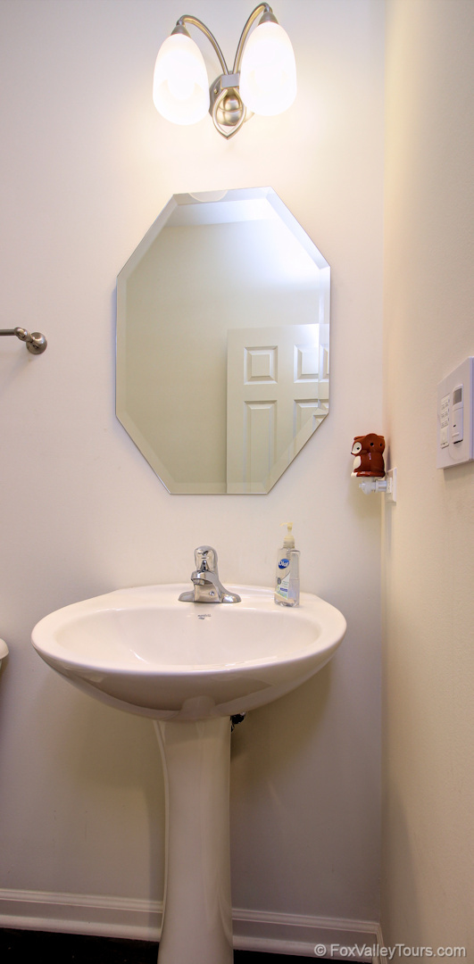 1070 Deerpath Road Aurora, IL 60506 - Photo 33 of 53 Gallery Image 33