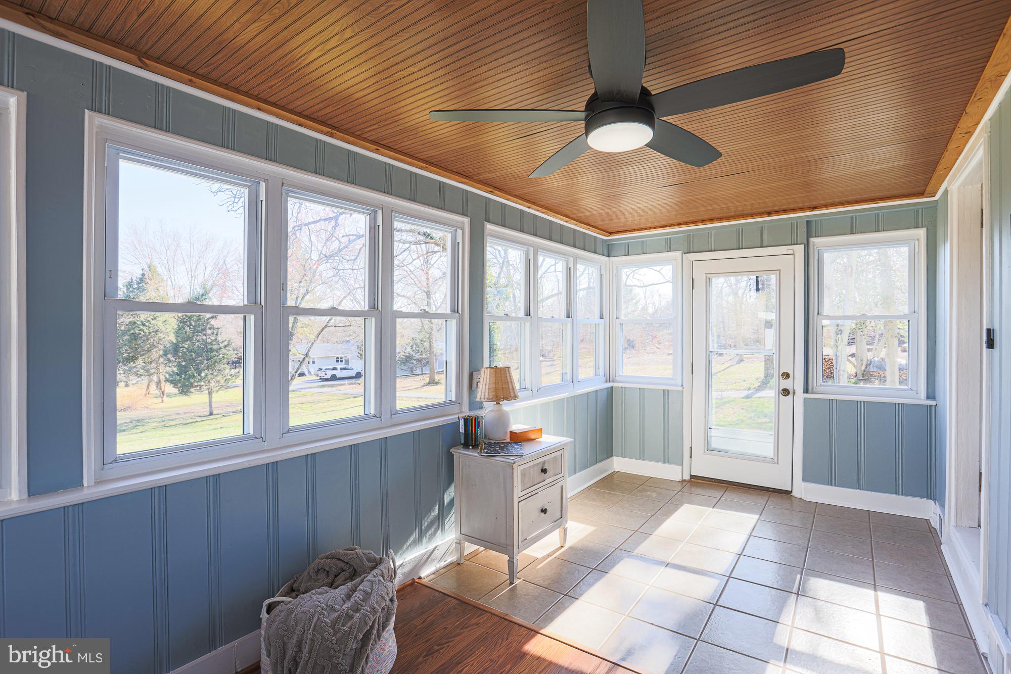 402 Philadelphia Road Joppa, MD 21085 - Photo 33 of 68 Sunroom