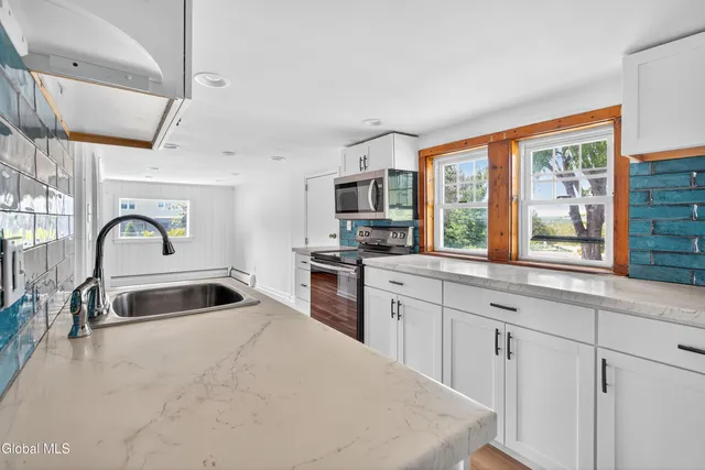 $595,000 | 501 Union Avenue, Saratoga Springs, NY 12866