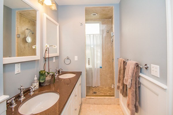 158 Cypress Street Brookline, MA 02445 - Photo 15 of 23