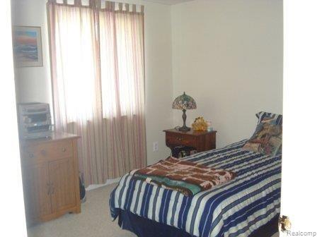 4324 15 Mile Road, Unit 33 Sterling Heights, MI 48310 - Photo 9 of 12 2nd Bedroom