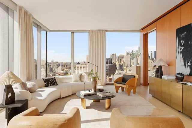 $6,395,000 | 215 Chrystie Street, Unit 28E | Lower East Side