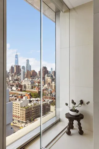 $6,395,000 | 215 Chrystie Street, Unit 28E | Lower East Side