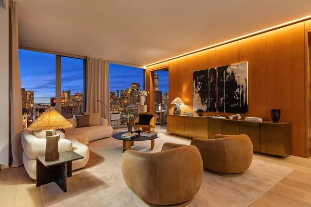 $5,995,000 | 215 Chrystie Street, Unit 28E | Lower East Side