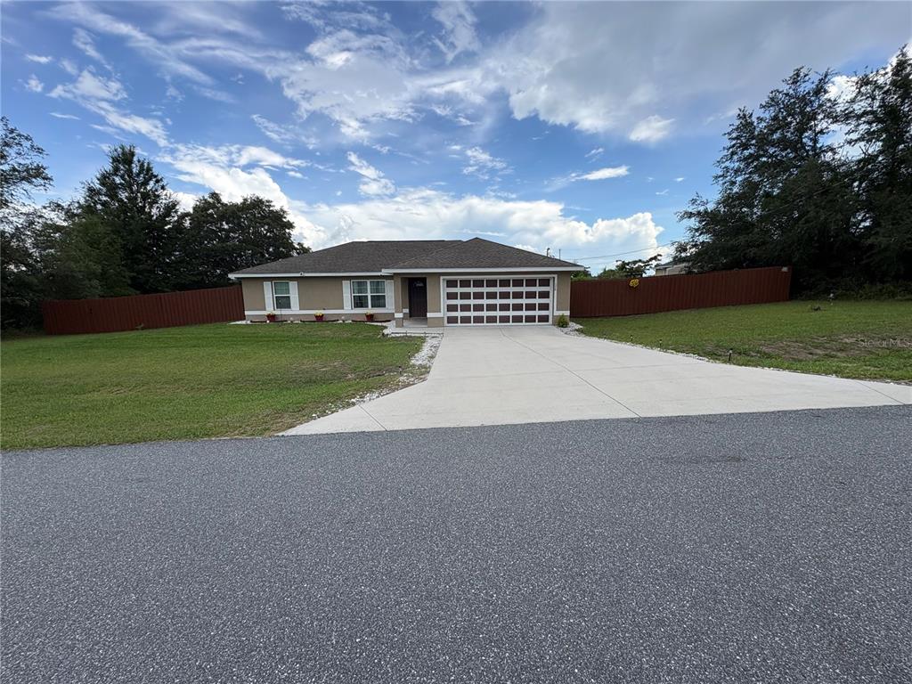 176 Juniper Loop Circle Ocala, FL 34480 - Photo 3 of 5