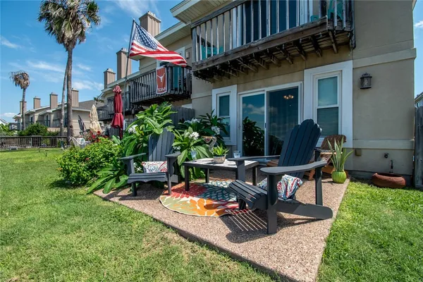 $340,000 | 15125 Leeward Drive, Unit 8, Corpus Christi, TX 78418