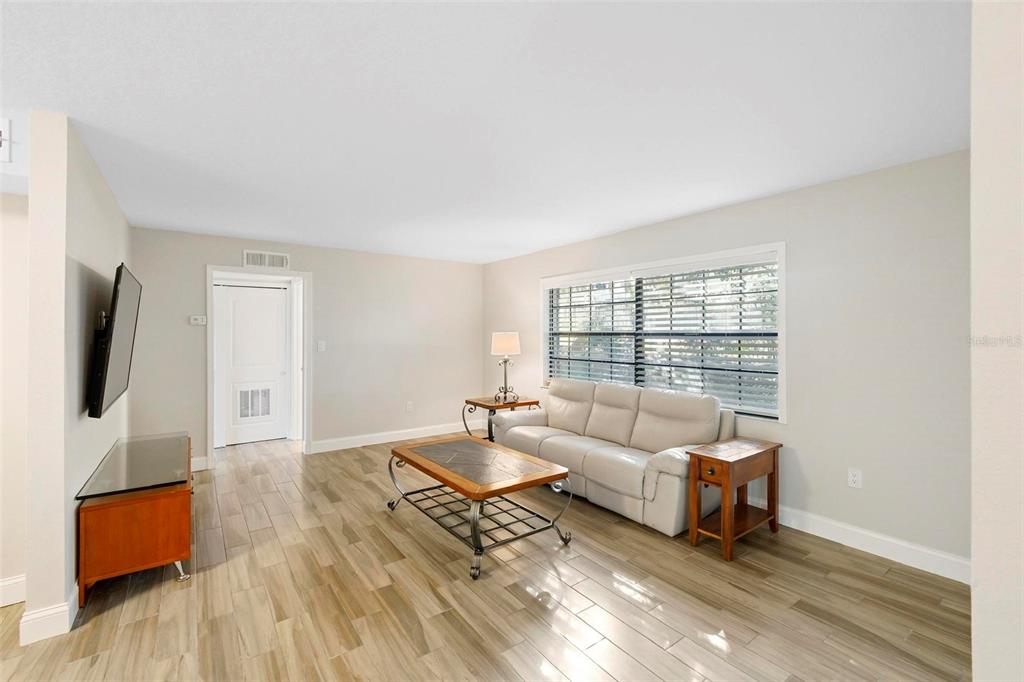 500 Newell Hill Road, Unit 106A Leesburg, FL 34748 - Photo 5 of 30