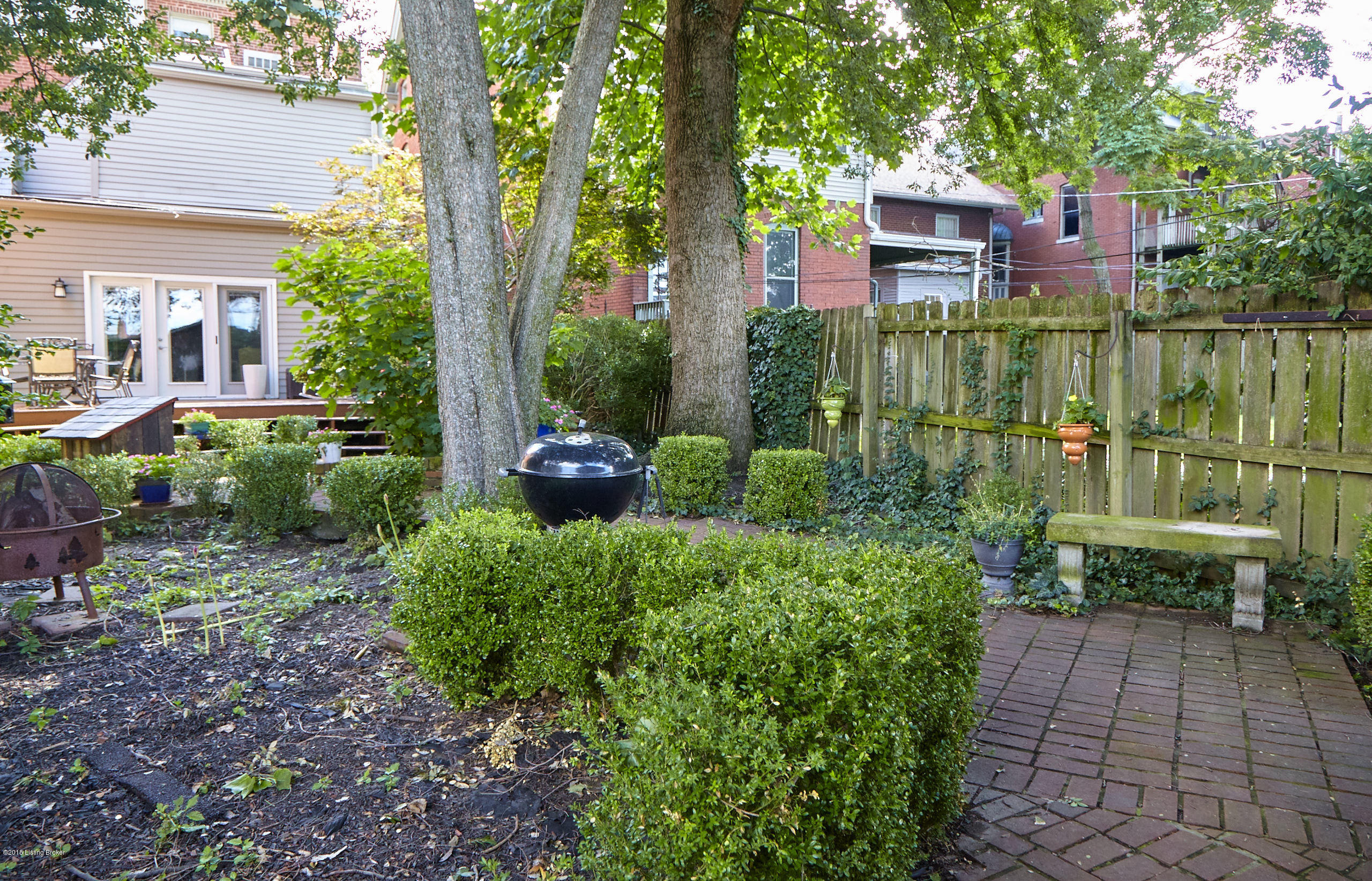 908 Cherokee Road Louisville, KY 40204 - Photo 40 of 44 Back patio