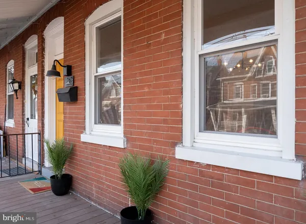 $2,900 | 263 Washington Street, Royersford, PA 19468