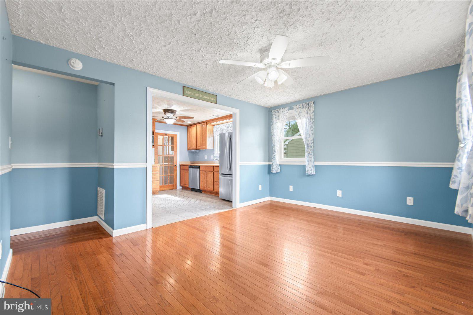 306 Locust Avenue Colonial Beach, VA 22443 - Photo 4 of 52