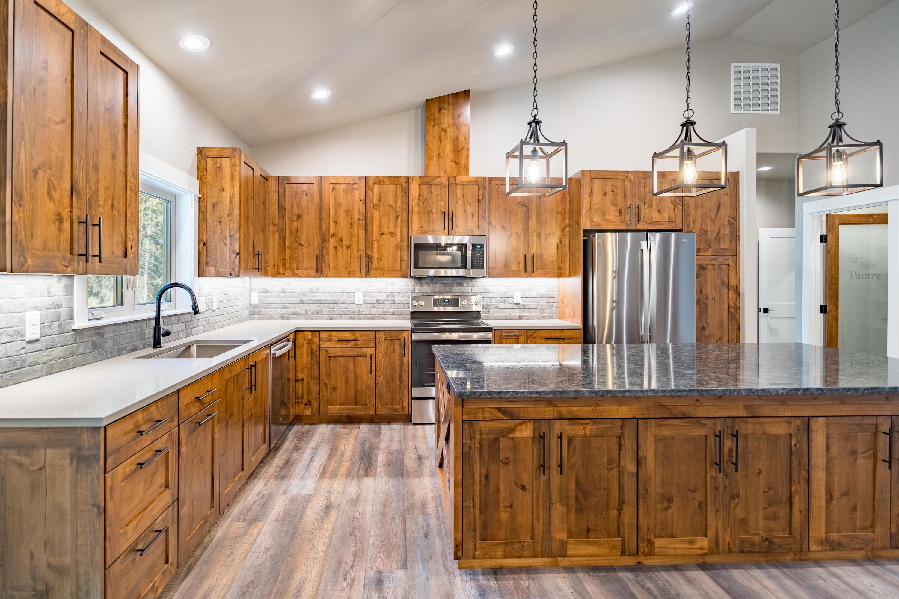 16099 Dyke Road La Pine, OR 97739 - Photo 7 of 37 Dyke kitchen 3