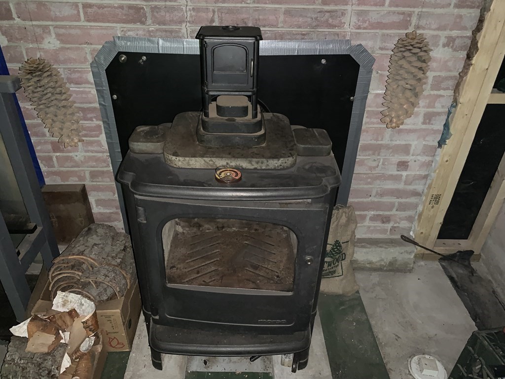 330 Hollis Road Lunenburg, MA 01462 - Photo 19 of 22 a close view of a fireplace