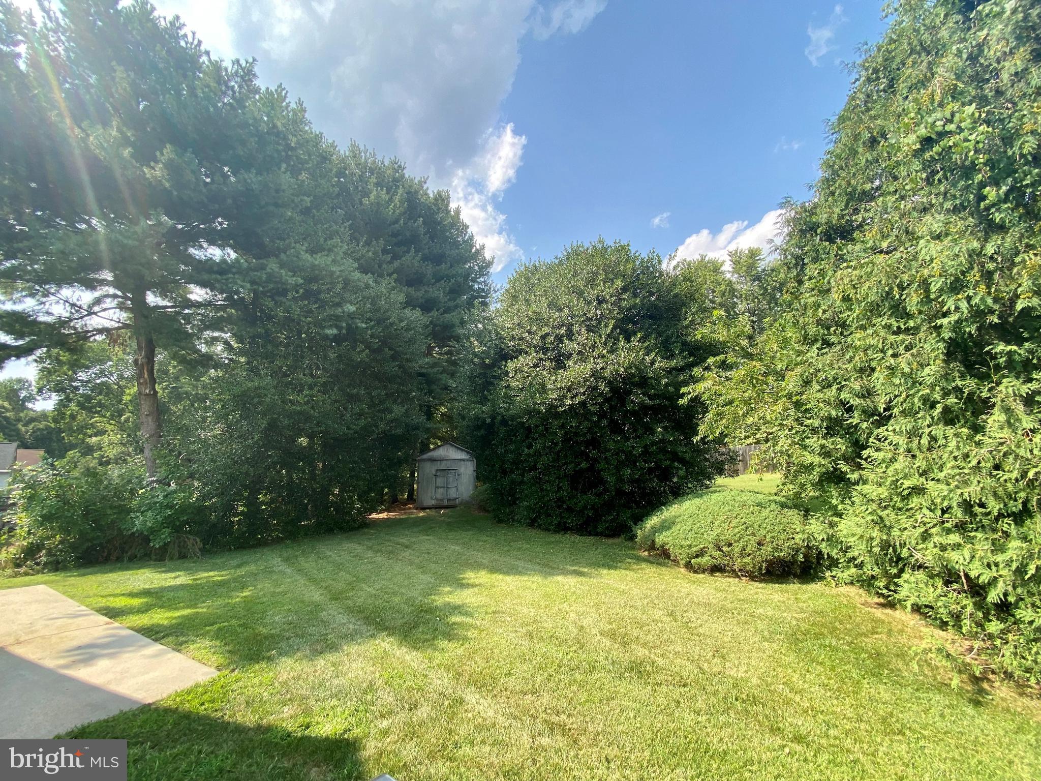 12412 Ransom Drive Glenn Dale, MD 20769 - Photo 3 of 22 Back yard