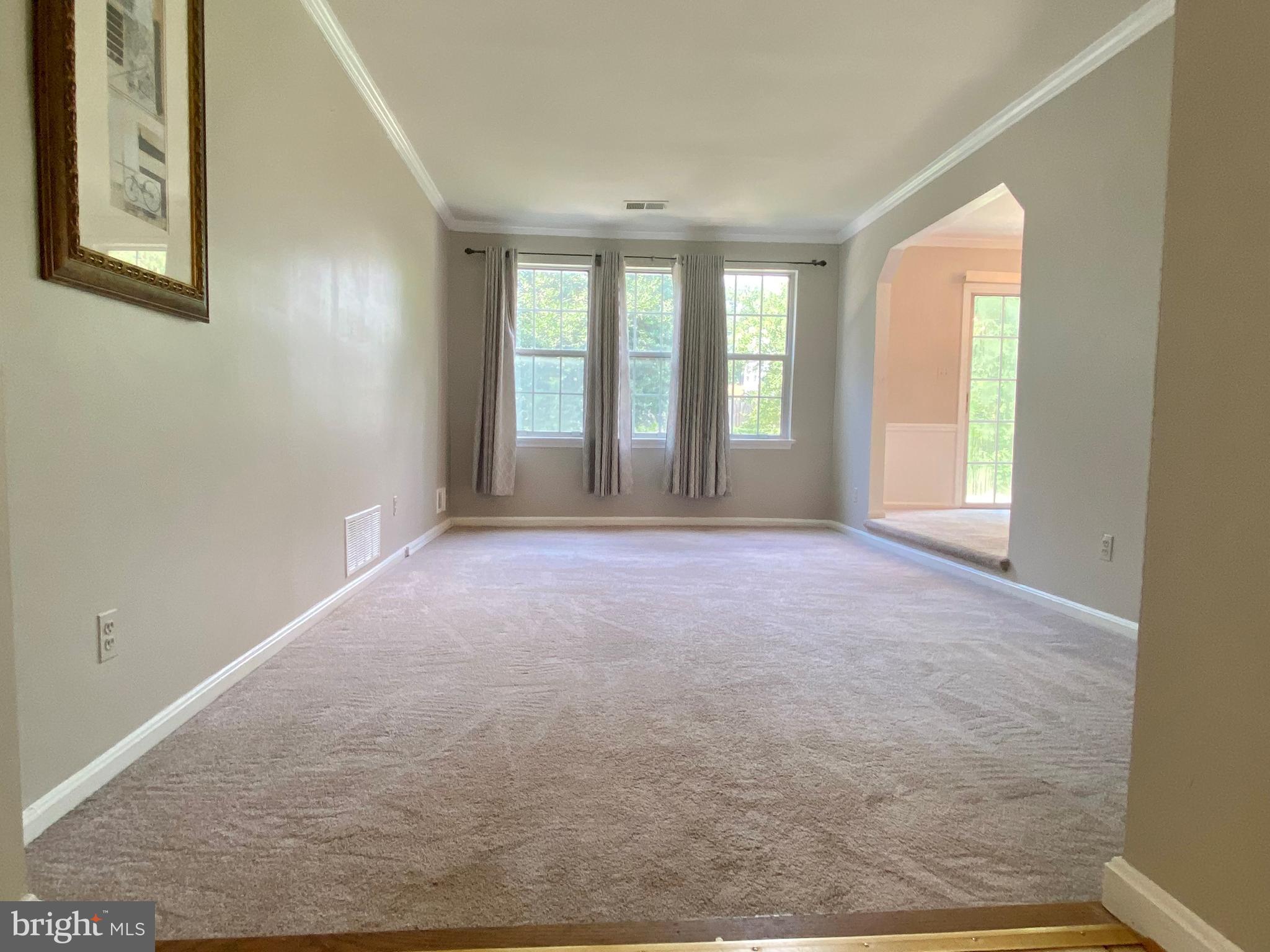 12412 Ransom Drive Glenn Dale, MD 20769 - Photo 9 of 22 Living room