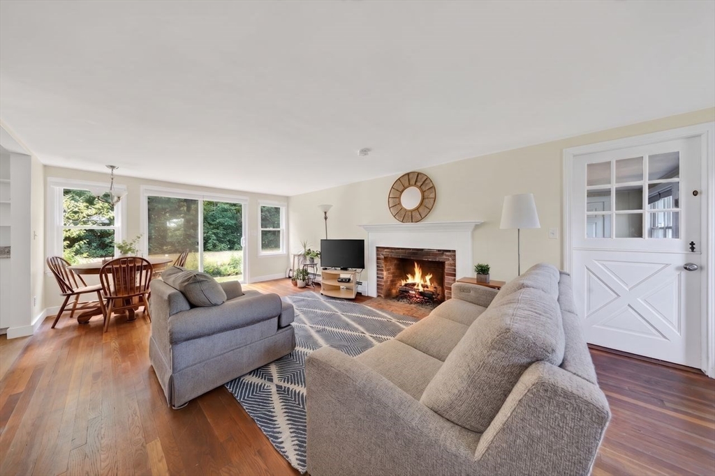 49 James Way Scituate, MA 02066 - Photo 4 of 23