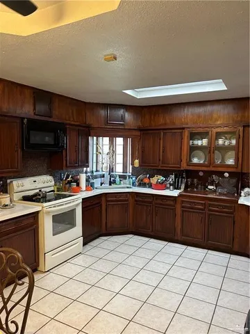 $2,500 | 9433 North Minnesota Road, Mission, TX 78574