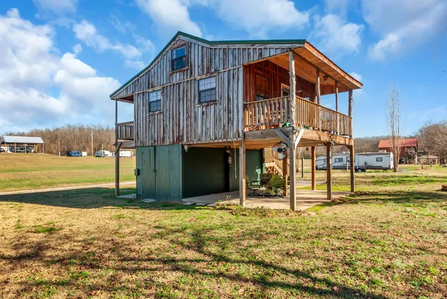 $269,900 | 194 Creekside Lane, Westpoint, TN 38486