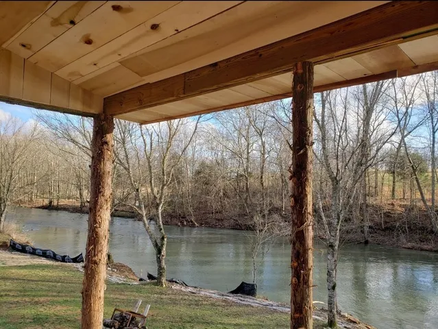 $269,900 | 194 Creekside Lane, Westpoint, TN 38486