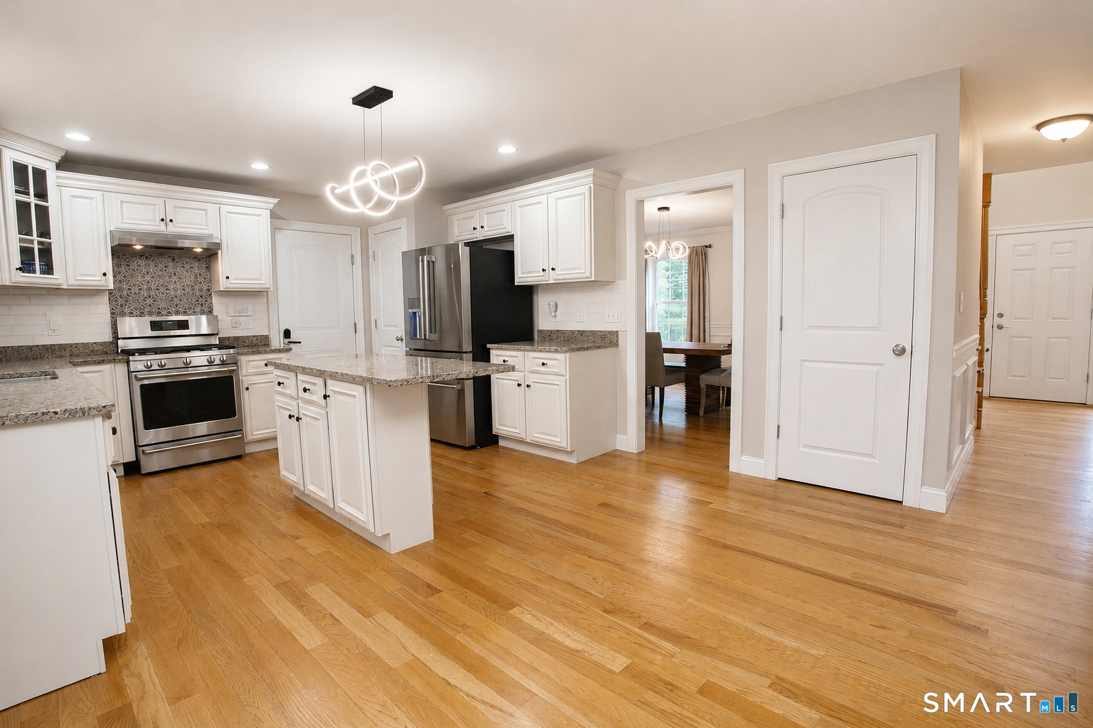 299 Bushy Hill Road Simsbury, CT 06070 - Photo 7 of 37