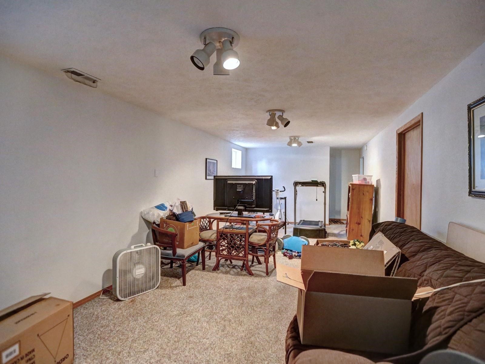 1024 North St Charles Road Spokane Valley, WA 99037 - Photo 22 of 32