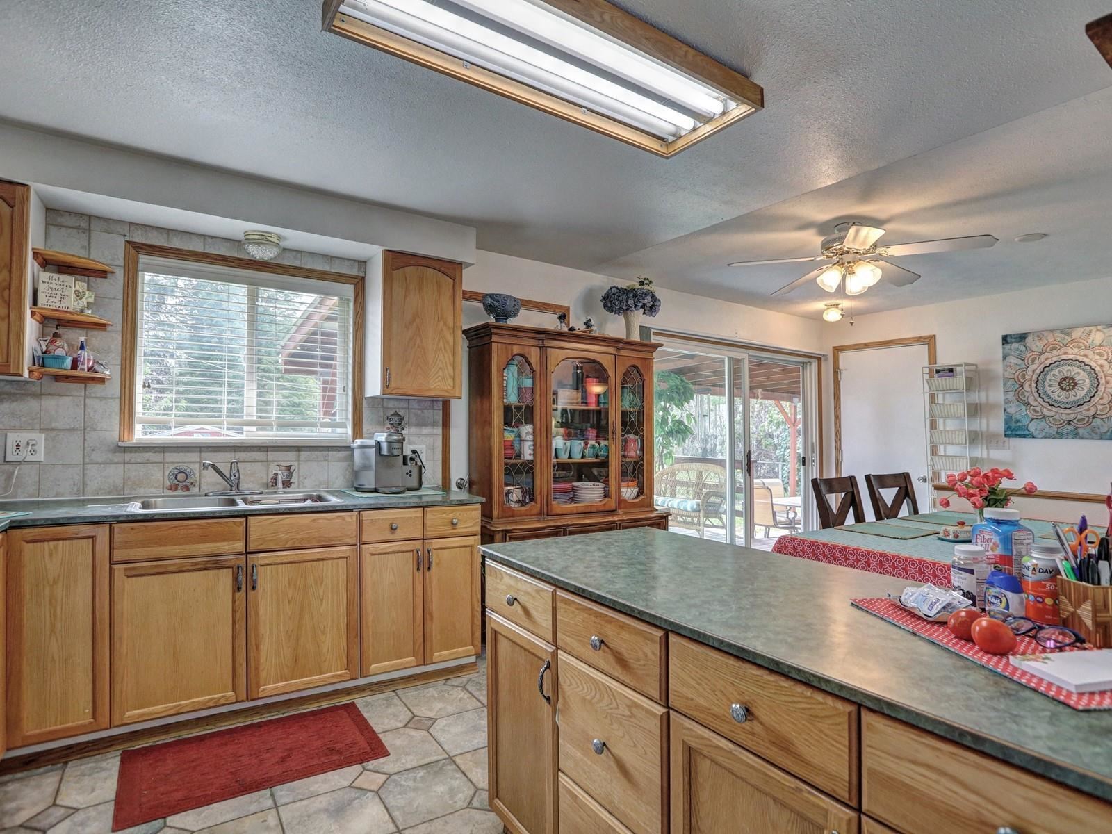 1024 North St Charles Road Spokane Valley, WA 99037 - Photo 9 of 32