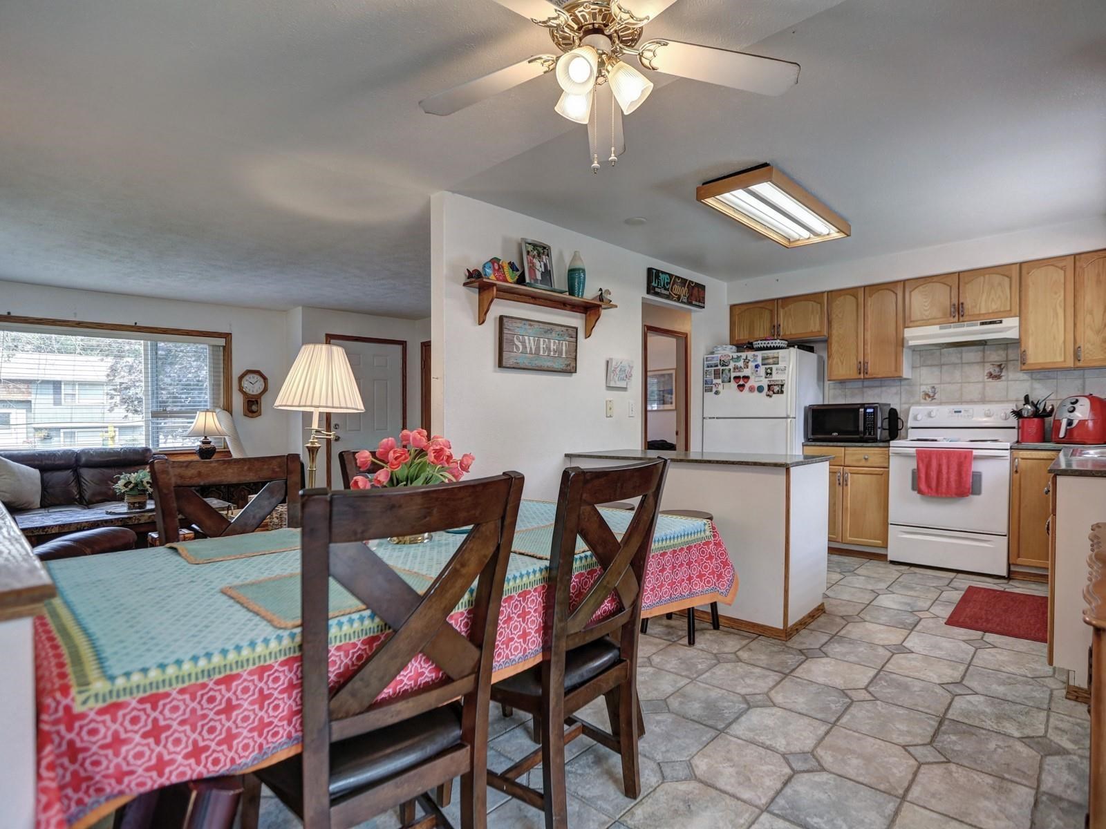 1024 North St Charles Road Spokane Valley, WA 99037 - Photo 10 of 32