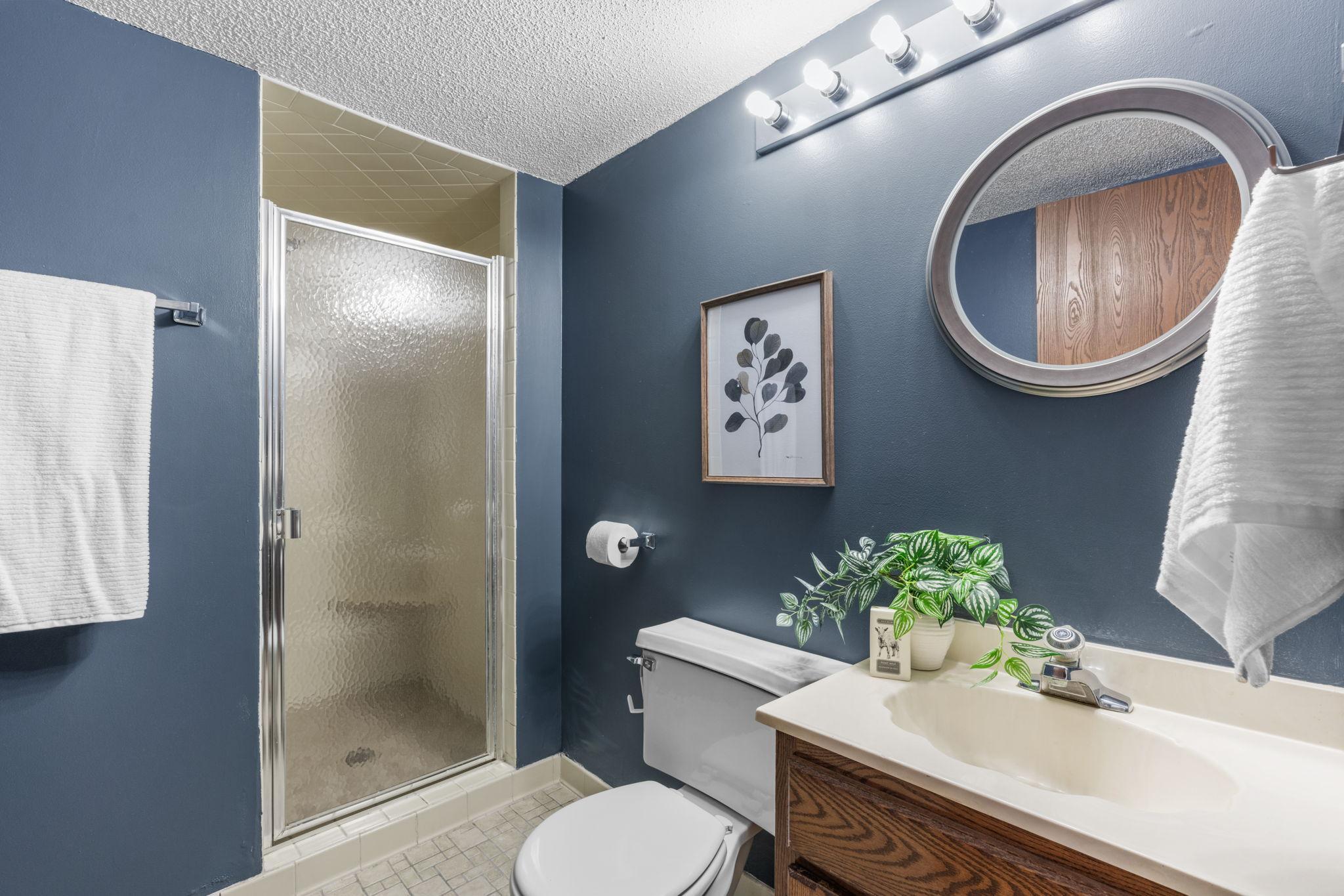 1595 Four Oaks Road Eagan, MN 55121 - Photo 25 of 33