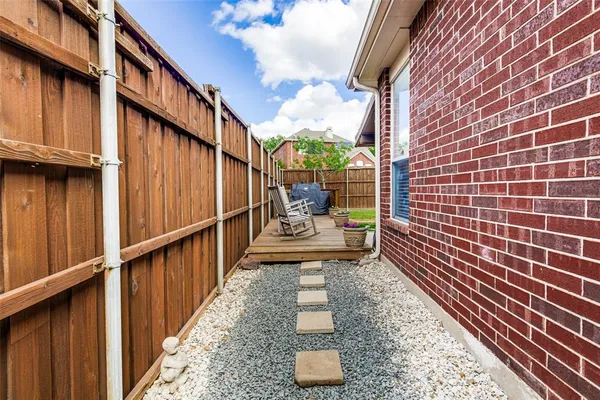 $385,000 | 1409 Clear Creek Drive, Allen, TX 75002