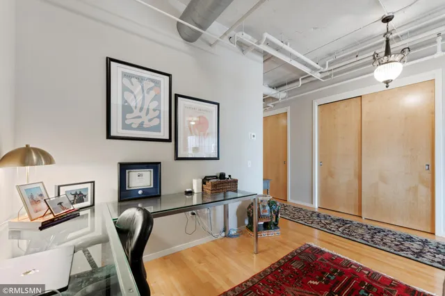 $375,000 | 290 Market Street, Unit 811, Minneapolis, MN 55405