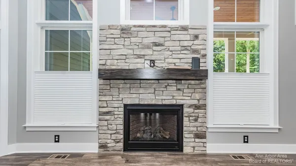 $709,900 | 4262 Duck Drive, Ann Arbor, MI 48103