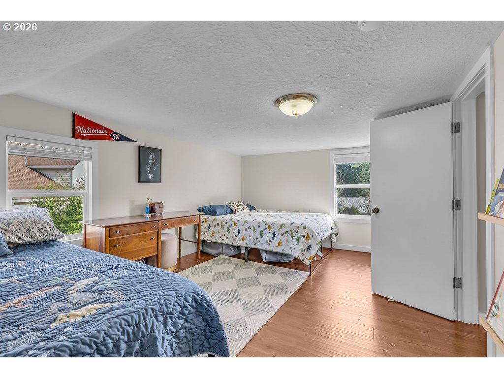 8465 Southwest Blake Street Tualatin, OR 97062 - Photo 27 of 42