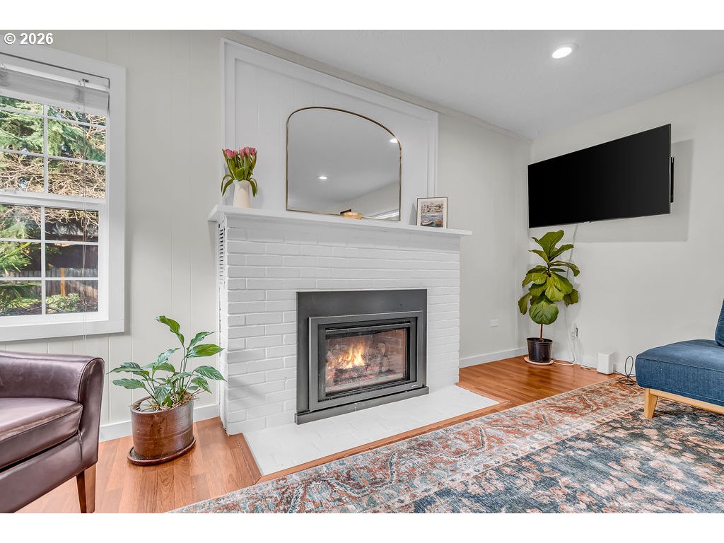 8465 Southwest Blake Street Tualatin, OR 97062 - Photo 8 of 42