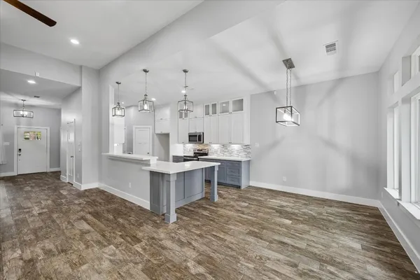 $450,000 | 13219 Salem Circle, Montgomery, TX 77356