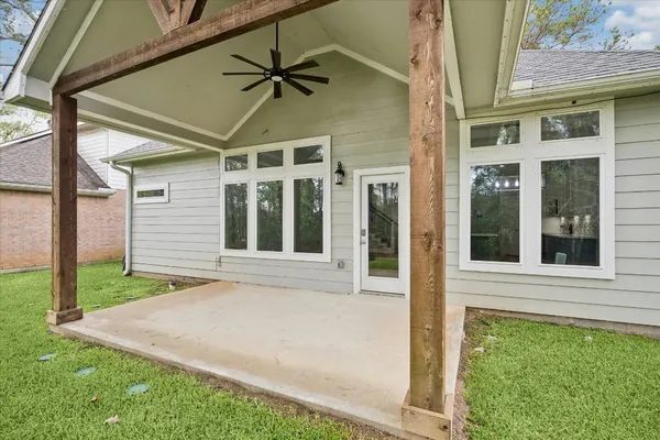 $450,000 | 13219 Salem Circle, Montgomery, TX 77356