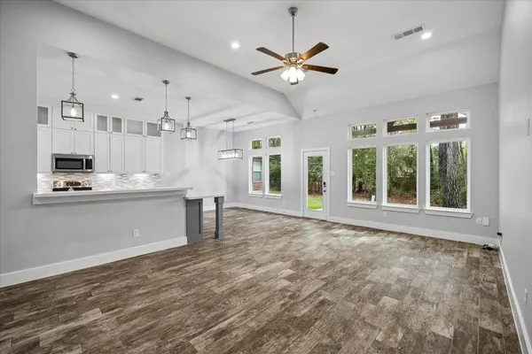 $450,000 | 13219 Salem Circle, Montgomery, TX 77356