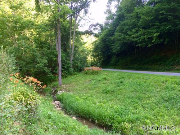 7381 Bear Creek Road Marshall, NC 28753 - Photo 4 of 17