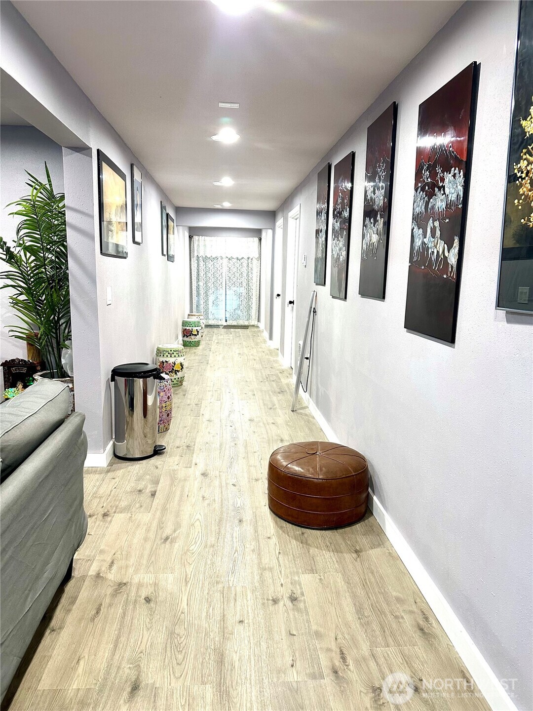 1302 Southwest Bay Street Port Orchard, WA 98366 - Photo 8 of 17 a living room with furniture and a flat screen tv