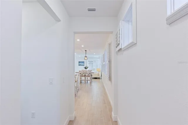 a view of livingroom with furniture