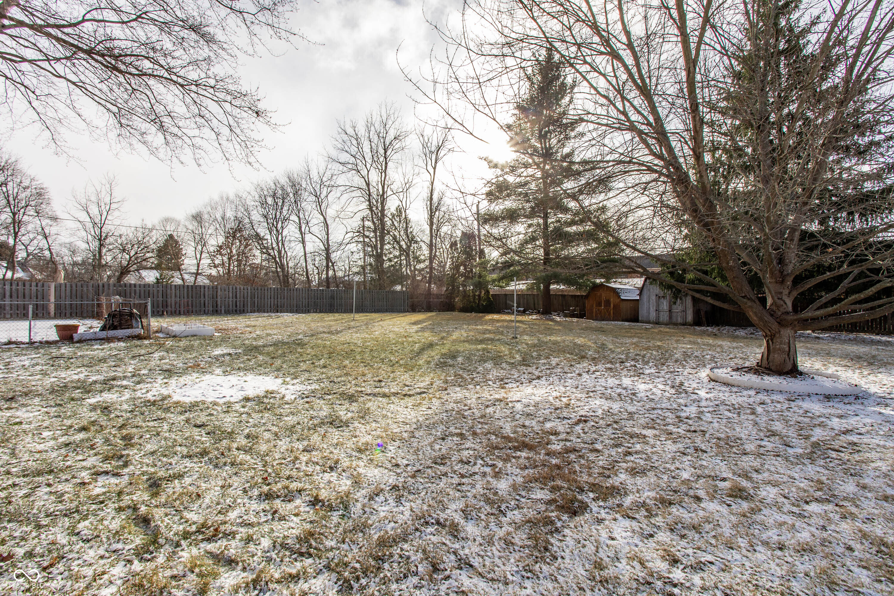 647 Spring Mill Lane Indianapolis, IN 46260 - Photo 10 of 10