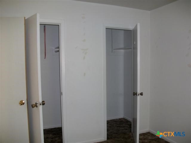 702 North 1st Street, Unit 3 Copperas Cove, TX 76522 - Photo 4 of 7 a view of bathroom