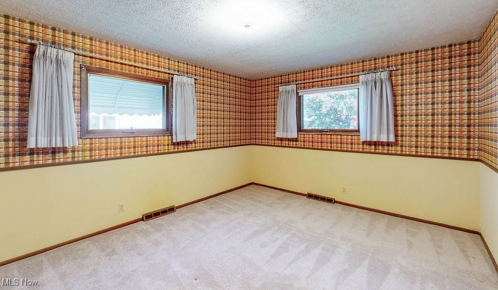 4951 Gleeten Road Cleveland, OH 44143 - Photo 32 of 48 Gallery Image 32