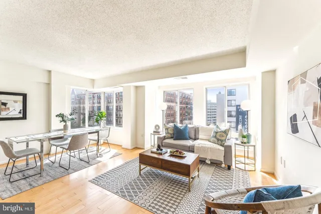 $4,100 | 1225 13th Street Northwest, Unit 712, Washington, DC 20005