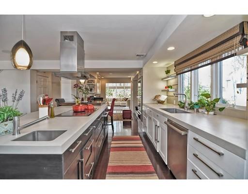 10 Maugus Hill Road Wellesley, MA 02481 - Photo 9 of 30 Gallery Image 9