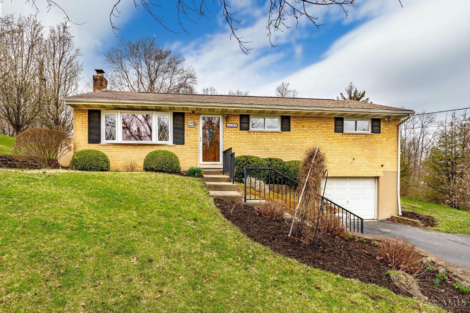 4541 Rybolt Road Cincinnati, OH 45248 - Photo 1 of 32