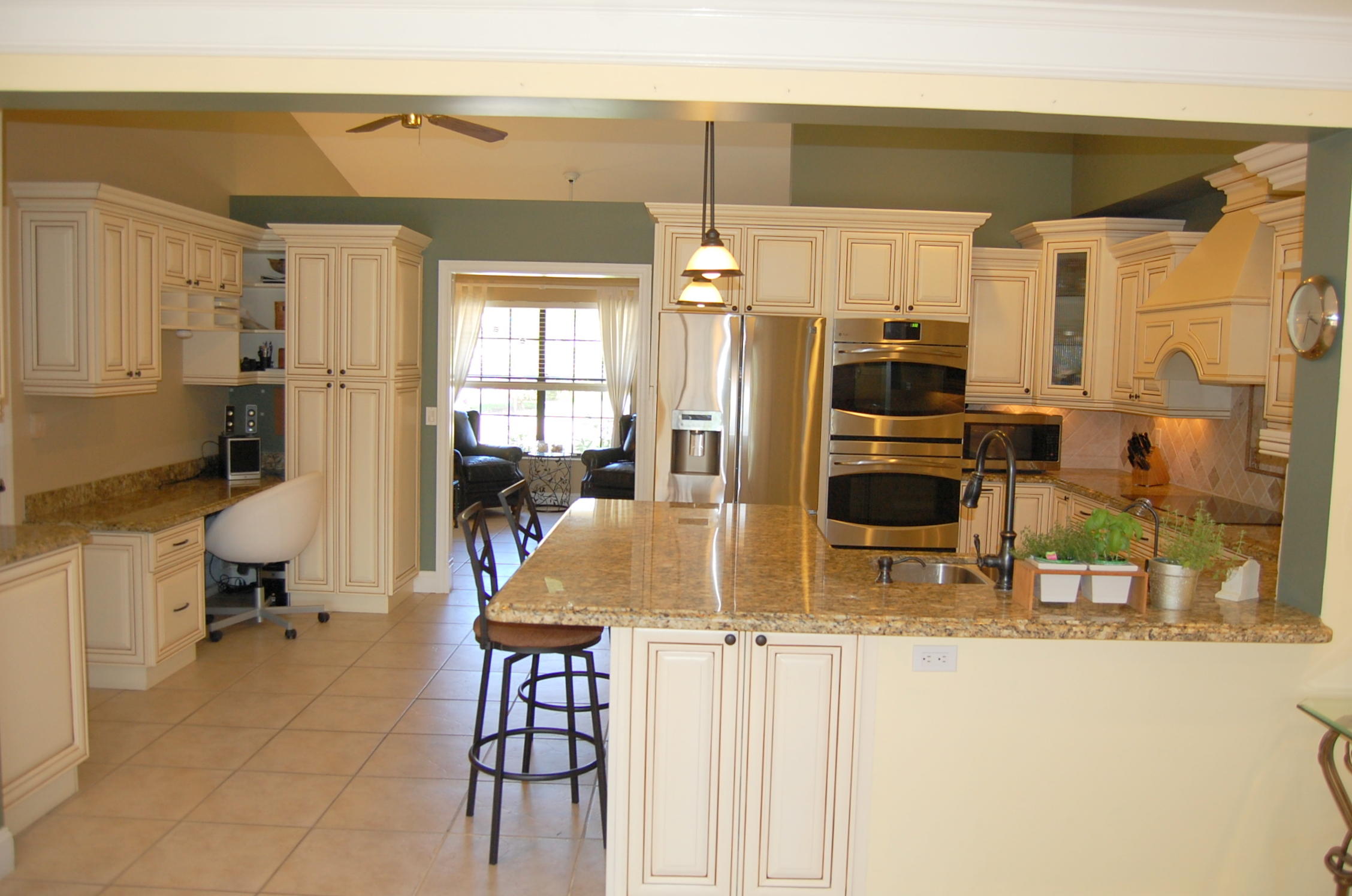 999 Northwest 5th Avenue Boca Raton, FL 33432 - Photo 2 of 43 03 Kitchen.JPG